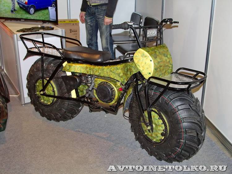 Полноприводный мотоцикл вездеход Тарусь на выставке Вездеход-2014 в Крокус Экспо - 1