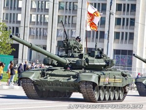 танк Т-90А на параде 9 мая 2014 года в Москве - 1
