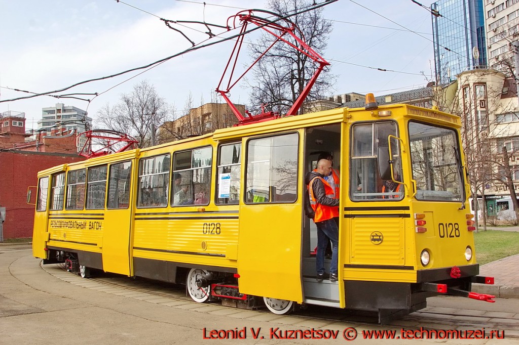 Рельсошлифовальный вагон РШМв-1 на параде трамваев в Москве