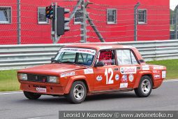 ВАЗ-2105 стартовый номер 12 на Moscow Classic Grand Prix сезона 2018 года
